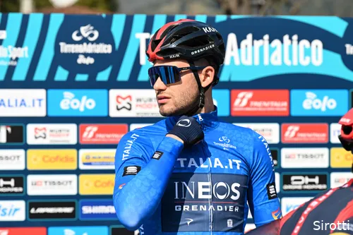 Filippo Ganna voor aanvang van de rit