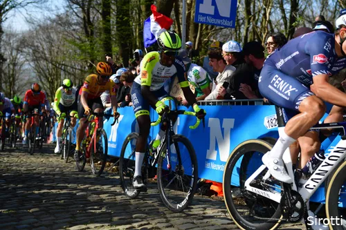 Girmay op de Kemmelberg