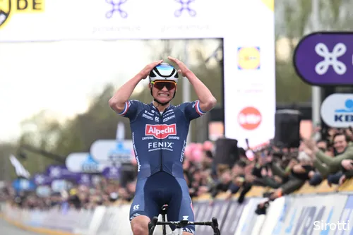 Van der Poel wint De Ronde.