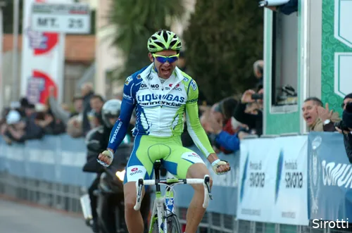 Moser won zo'n beetje zijn eerste koers bij de profs.&nbsp;