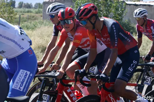 Bernal in actie in de Vuelta a San Juan