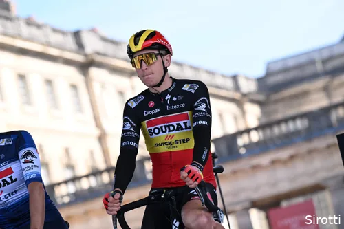 1105606727 643317859fedf