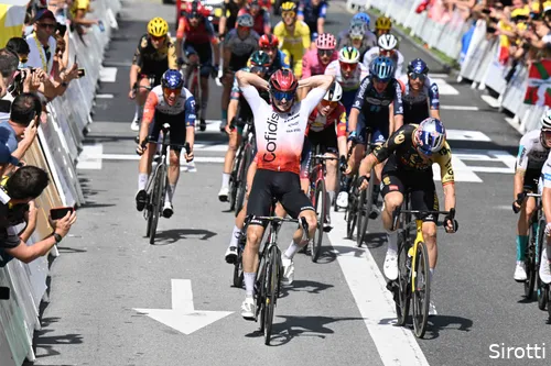 wout van aert victor lafay