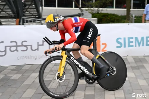 Nordhagen during the European Time Trial Championships in Emmen (on a Jumbo-Visma bike)