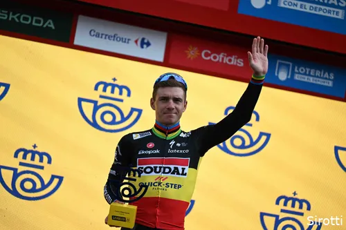 Rijdt Evenepoel de komende jaren in dezelfde ploeg als landgenoot Wout van Aert?