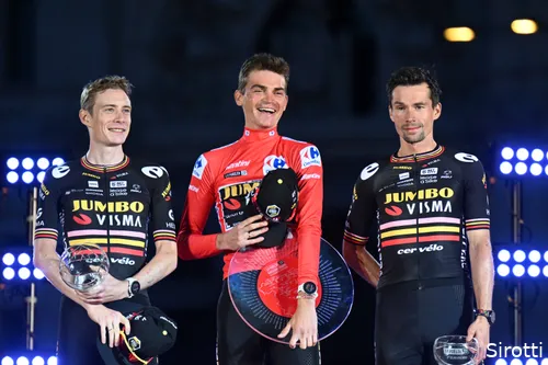 1-2-3 voor Jumbo-Visma in de Vuelta, met Kuss verrassend op 1...