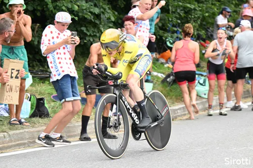 In last year's Tour, Vingegaard delivered perhaps one of the best time trials ever