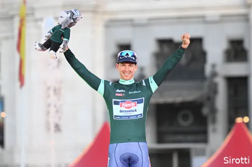 Groves won the green jersey at the Vuelta in 2023 and 2023