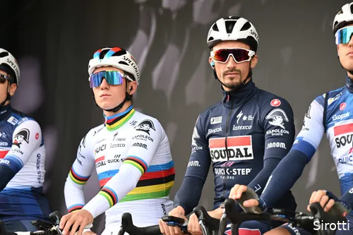 Evenepoel (left) and Alaphilippe (right) no longer together on one team...