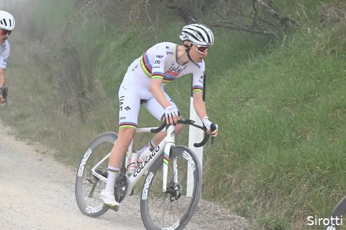 Pogacar won Strade Bianche, maar Milaan-Sanremo blijft lastiger
