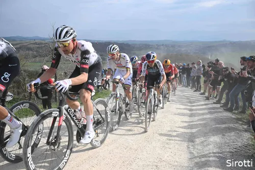 tim wellens tadej pogacar