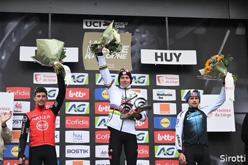 Pidcock werd woensdag derde in de Waalse Pijl, achter Pogacar en Vauquelin