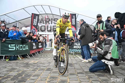 Wout van Aert before the start of Paris-Roubaix