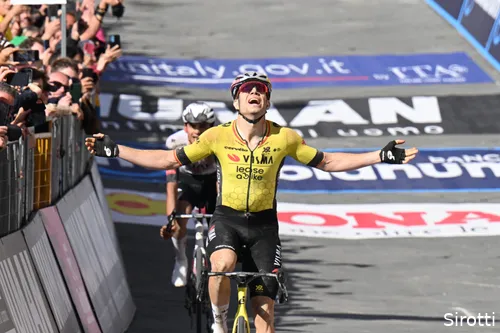 Van Aert won in Siena