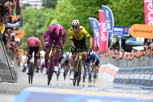 wout van aert mads pedersen