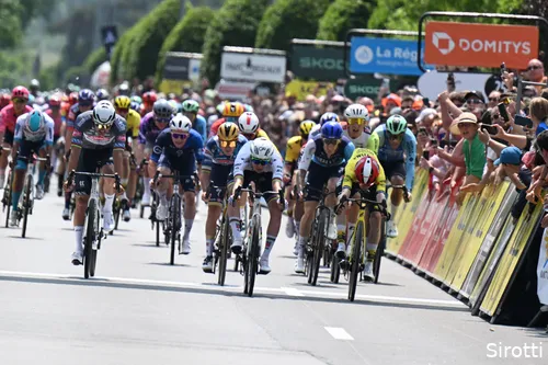 vingegaard pogacar van der poel