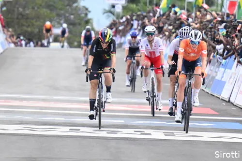 demi-vollering-kimberly-le-court