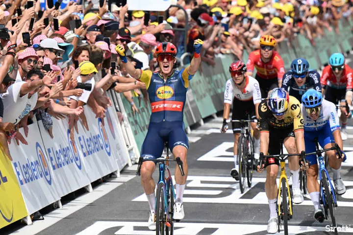 Pedersen outperforms Van Aert after the Belgian was boxed in