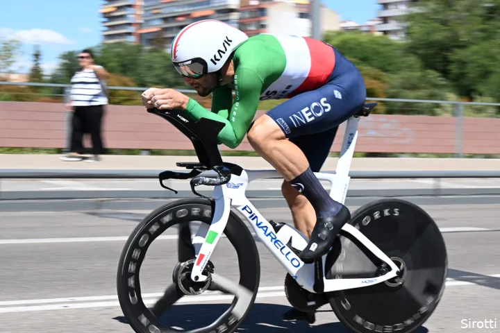 Ganna on his time trial monster