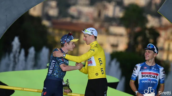 Vingegaard shakes hands with Pogacar on 2024 Tour stage