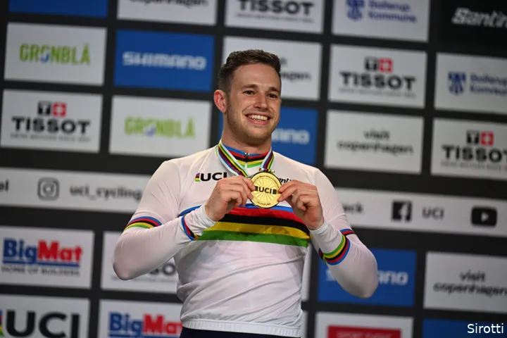 Lavreysen went on to win gold in his first-ever kilometer time trial at the World Championships