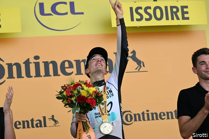 "For Gino": Bilbao honors his late friend at the 2023 Tour de France with a nice stage win.