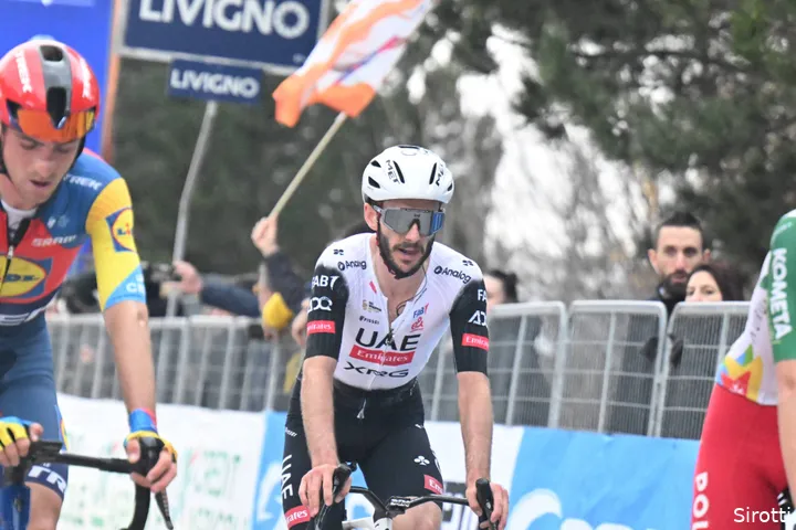 Adam Yates in the Tirreno-Adriatico