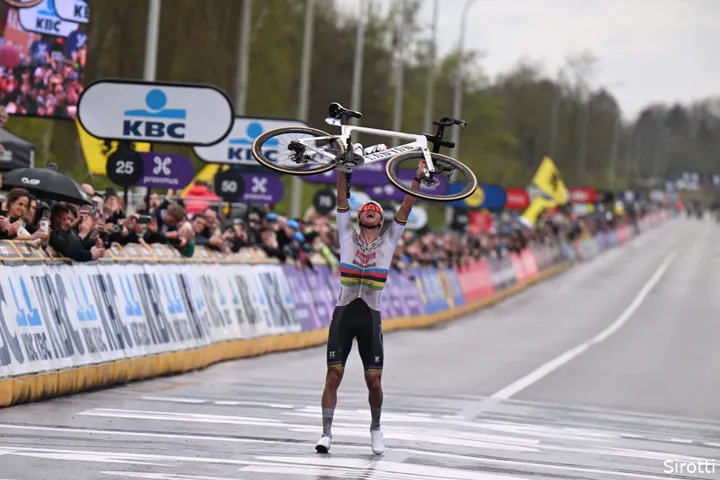 Will Van der Poel win the Tour of Flanders for the fourth time?