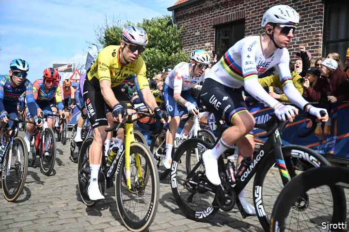 wout-van-aert-tadej-pogacar