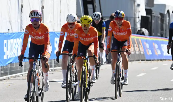 demi-vollering-puck-pieterse-karlijn-swinkels-femke-de-vries-wk-wielrennen-nederland-montreal-2026