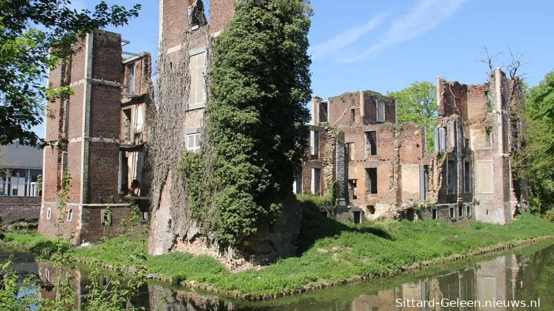 born kasteel ruine 16 9