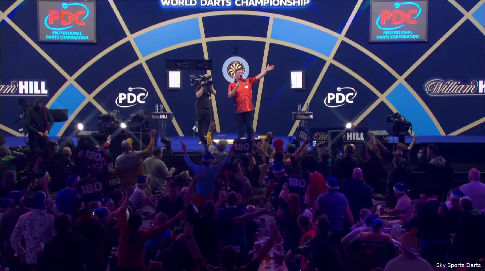 2021 12 16 18 00 21 SWEET CAROLINE  🎵   Daryl Gurney does Ally Pally Karaoke!   YouTube