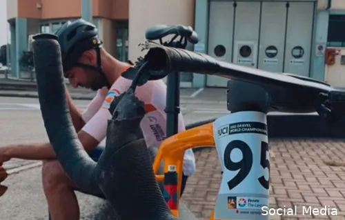 Het WK gravel was een deceptie voor Jasper Ockeloen.