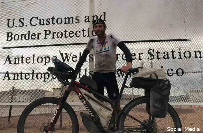 Laurens ten Dam during one of his cycling adventures in America