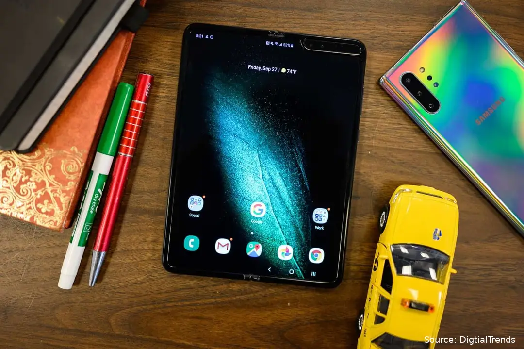 galaxy fold open