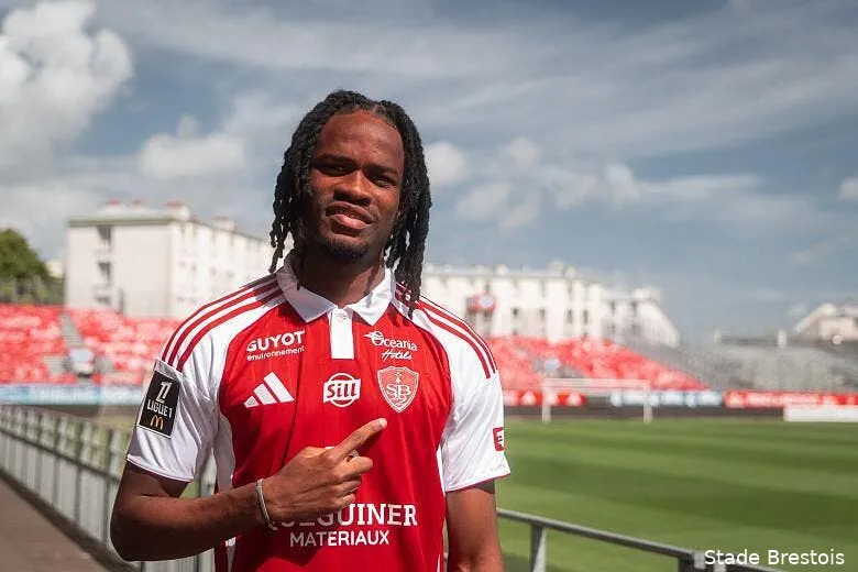 daouda guindo signe au stade brestois p1024134 397858