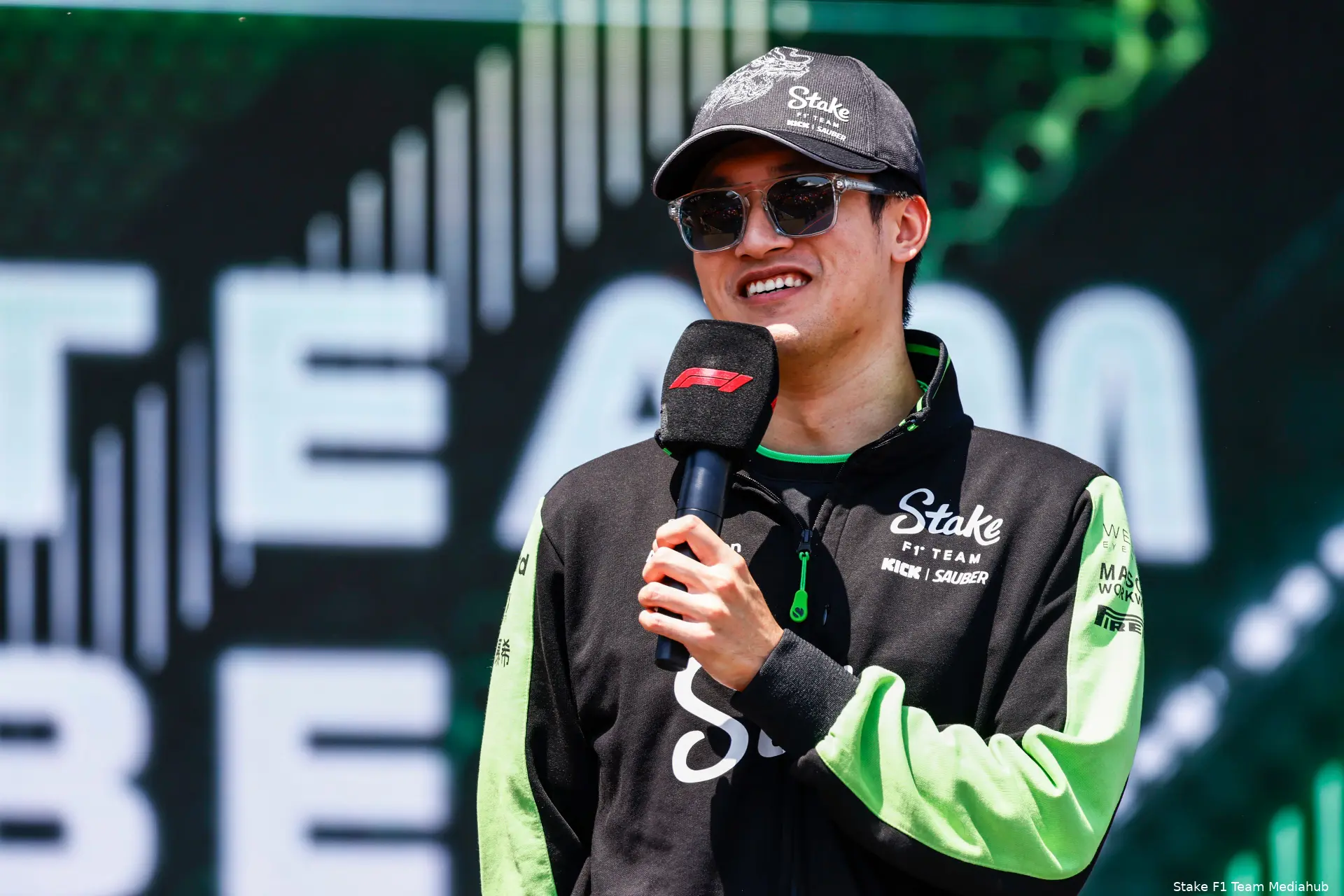 zhou guanyu stake sauber audi brazilie 16