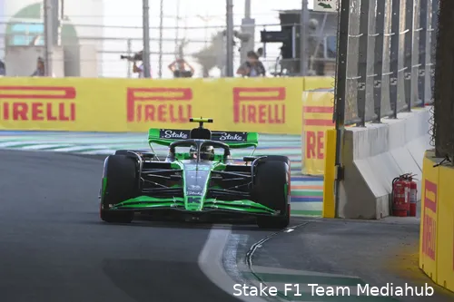 Zhou is koploper in het klassement dankzij zijn klapper tijdens VT3 in Jeddah (Foto: Stake F1 Team Mediahub)<br>