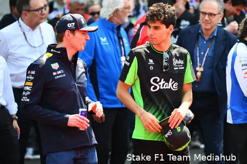 gabriel bortoleto stake kick sauber max verstappen red bull racing zondag gp china 2025