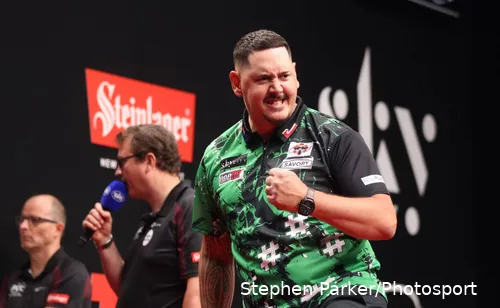 Robb hatte bei seinen fünf Teilnahmen an der PDC-Weltmeisterschaft noch kein einziges Spiel gewonnen. Bei der WDF war er gleich in seiner ersten Runde ein Volltreffer.