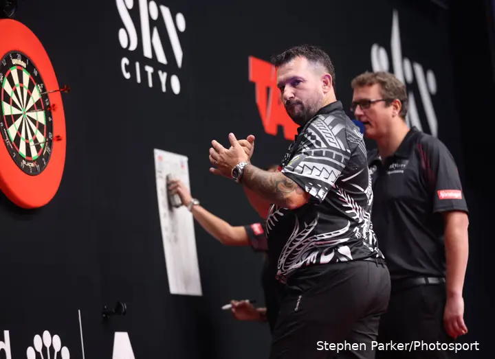 Jonny Clayton at the 2026 New Zealand Darts Masters