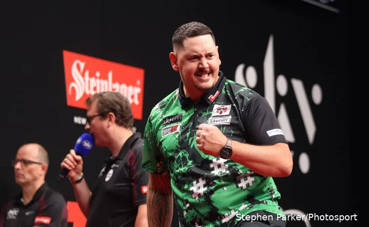 Robb hatte bei seinen fünf Teilnahmen an der PDC-Weltmeisterschaft noch kein einziges Spiel gewonnen. Bei der WDF war er gleich in seiner ersten Runde ein Volltreffer.