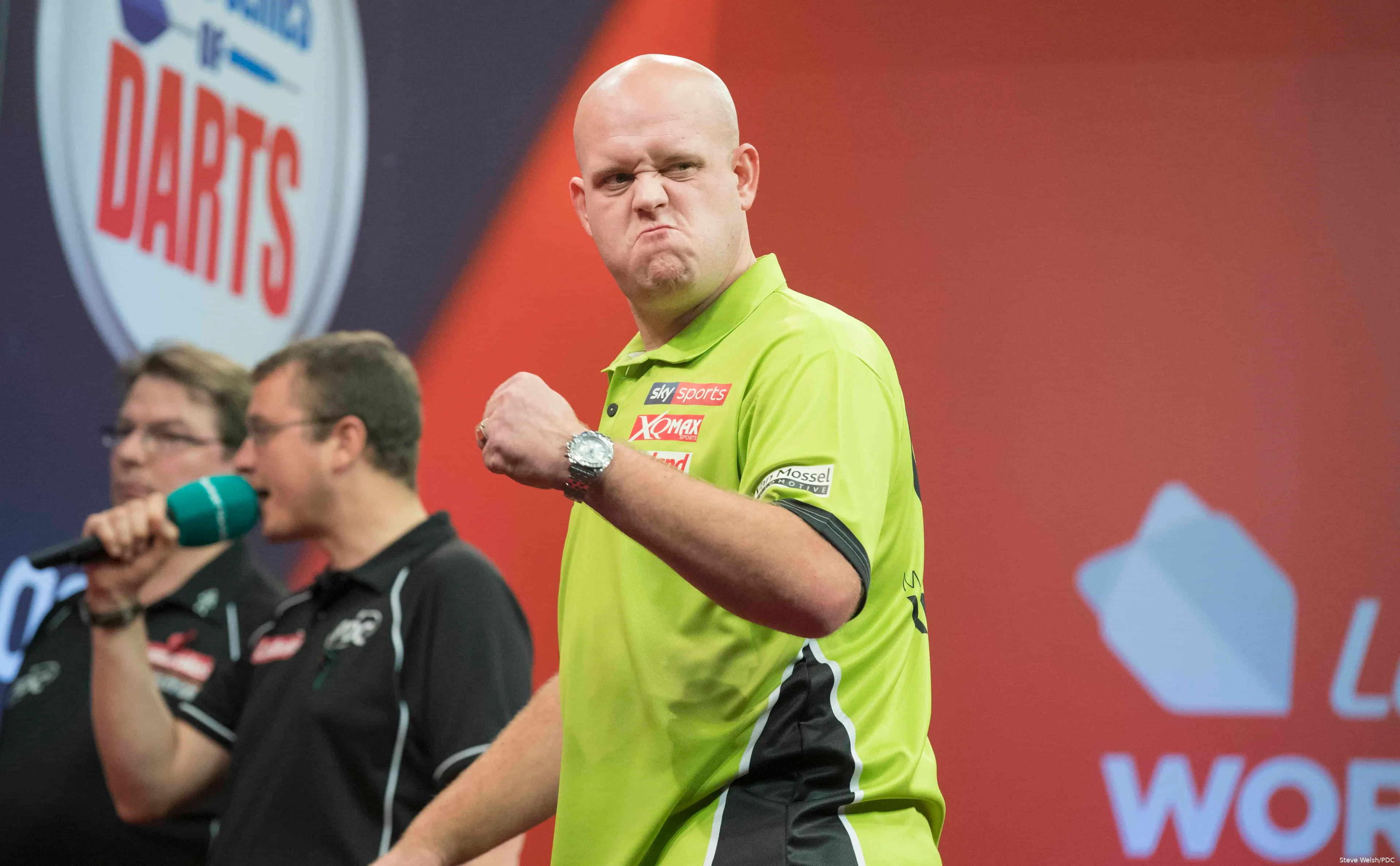 FREEPIX Darts Van Gerwen v Hop sw15