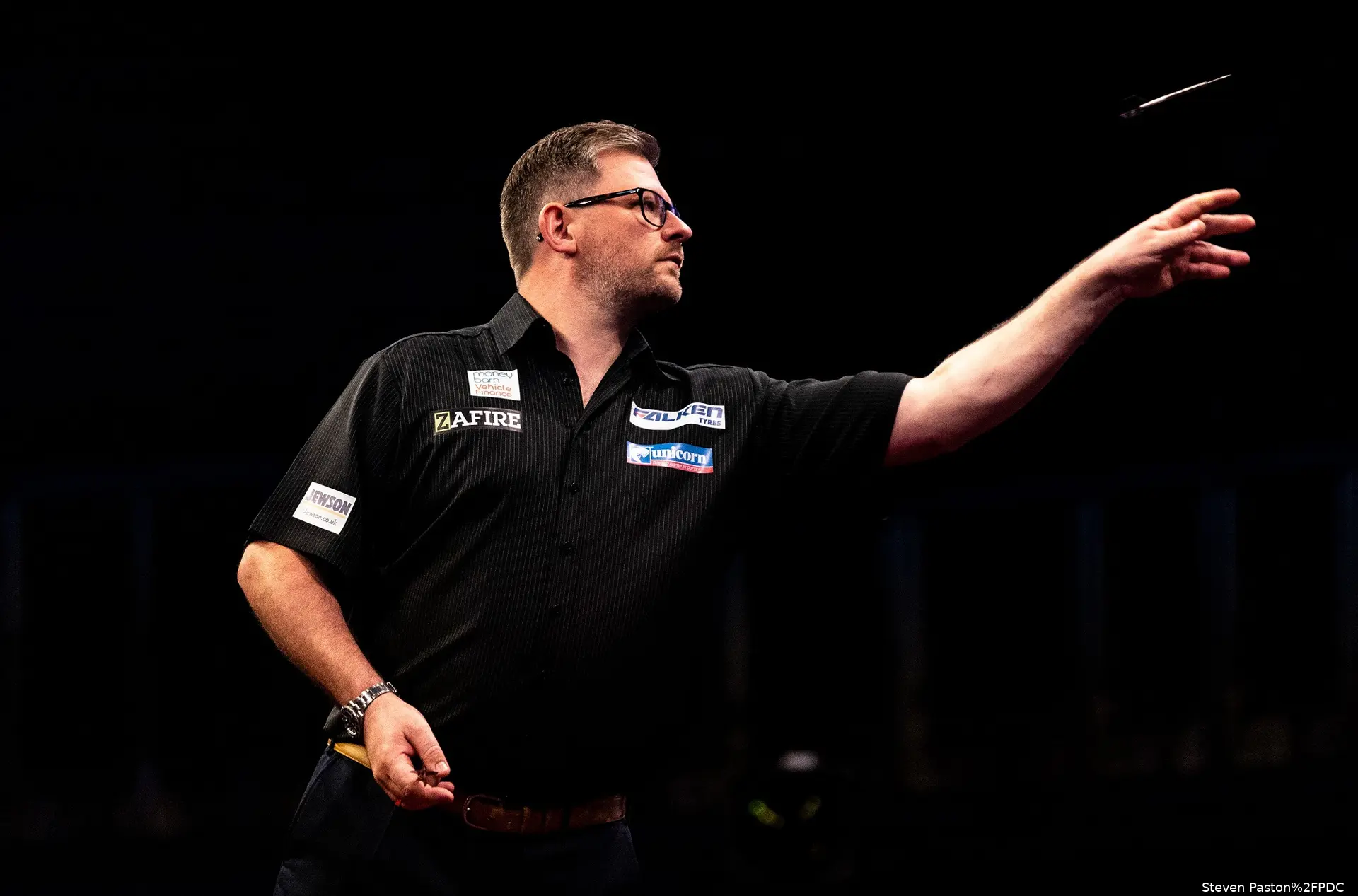 PLLondonQF James Wade1