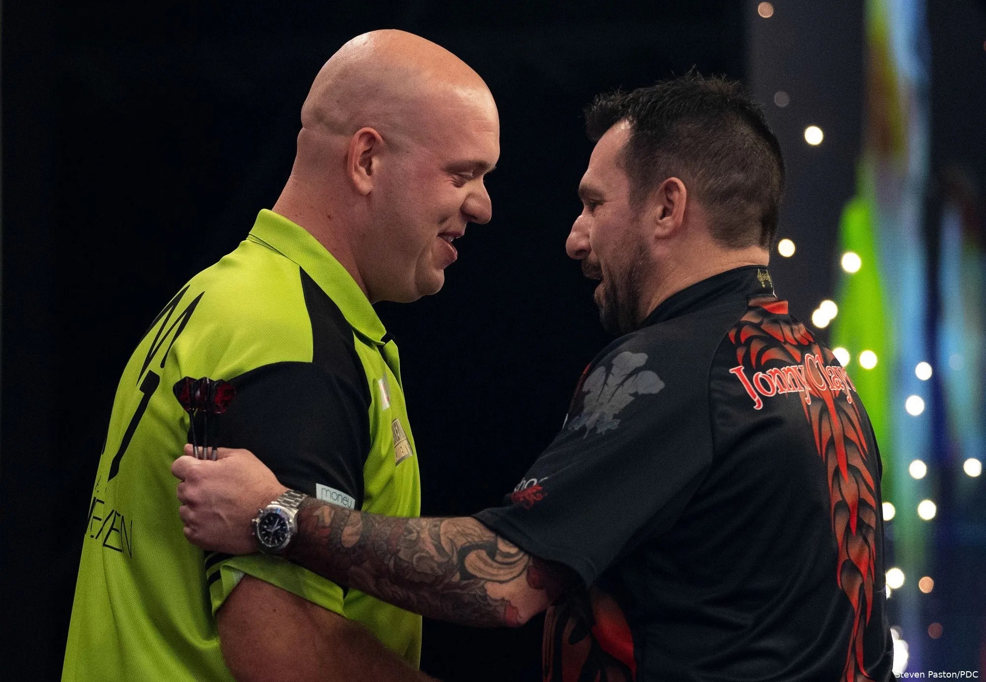 ExeterQF Michael Van Gerwen Jonny Clayton2