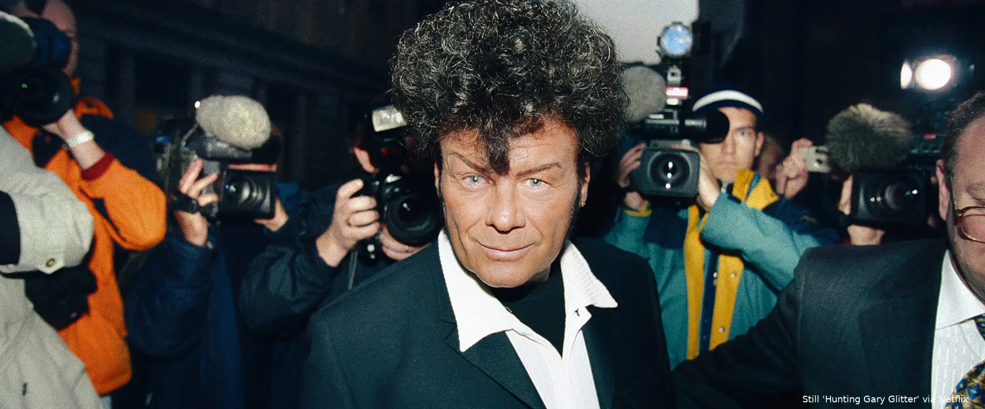 Hunting_Gary_Glitter_n_S1_E1_00_41_04_22 copy