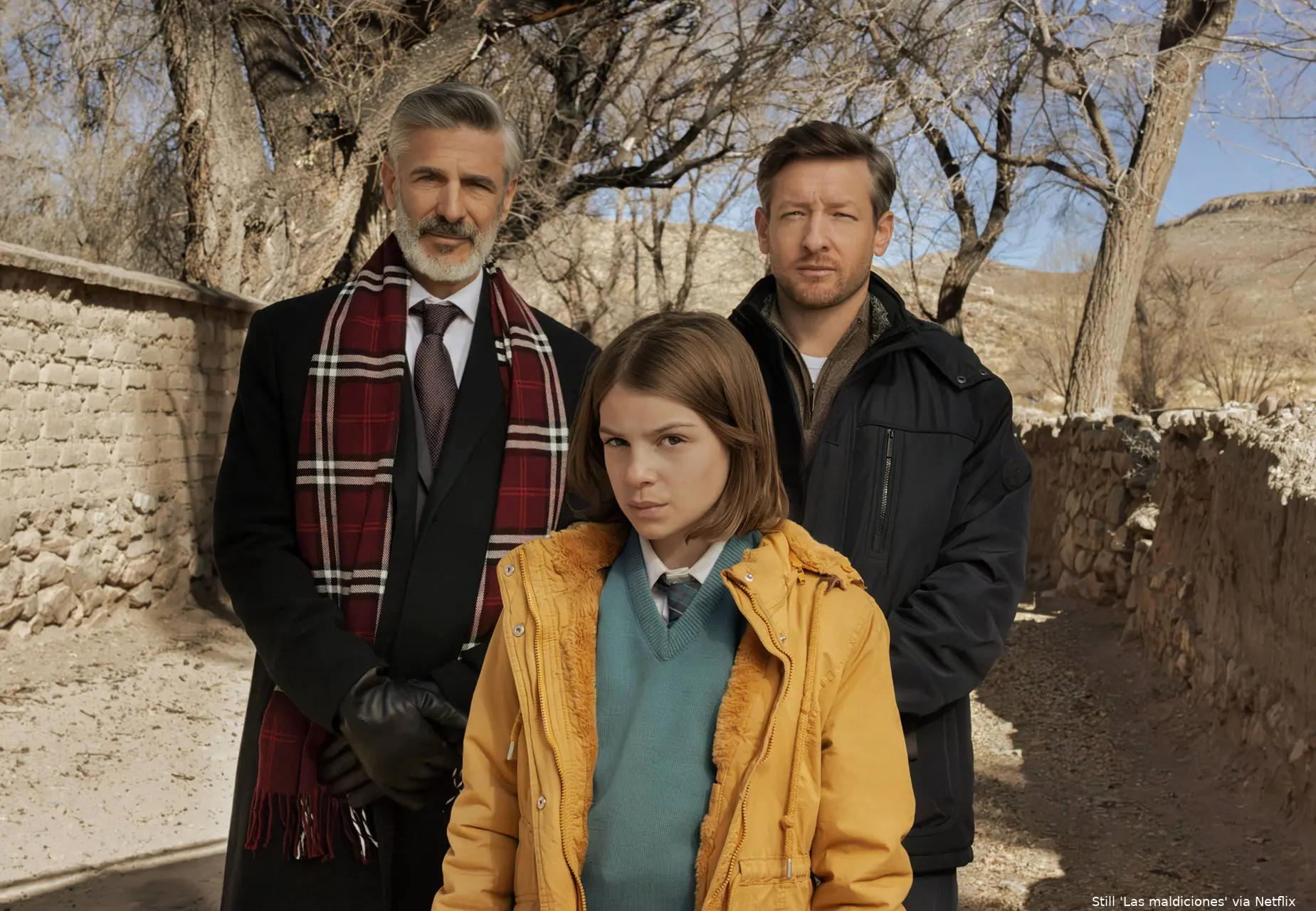LM_101-ZOE-ROMAN-FERNANDO_0005_R