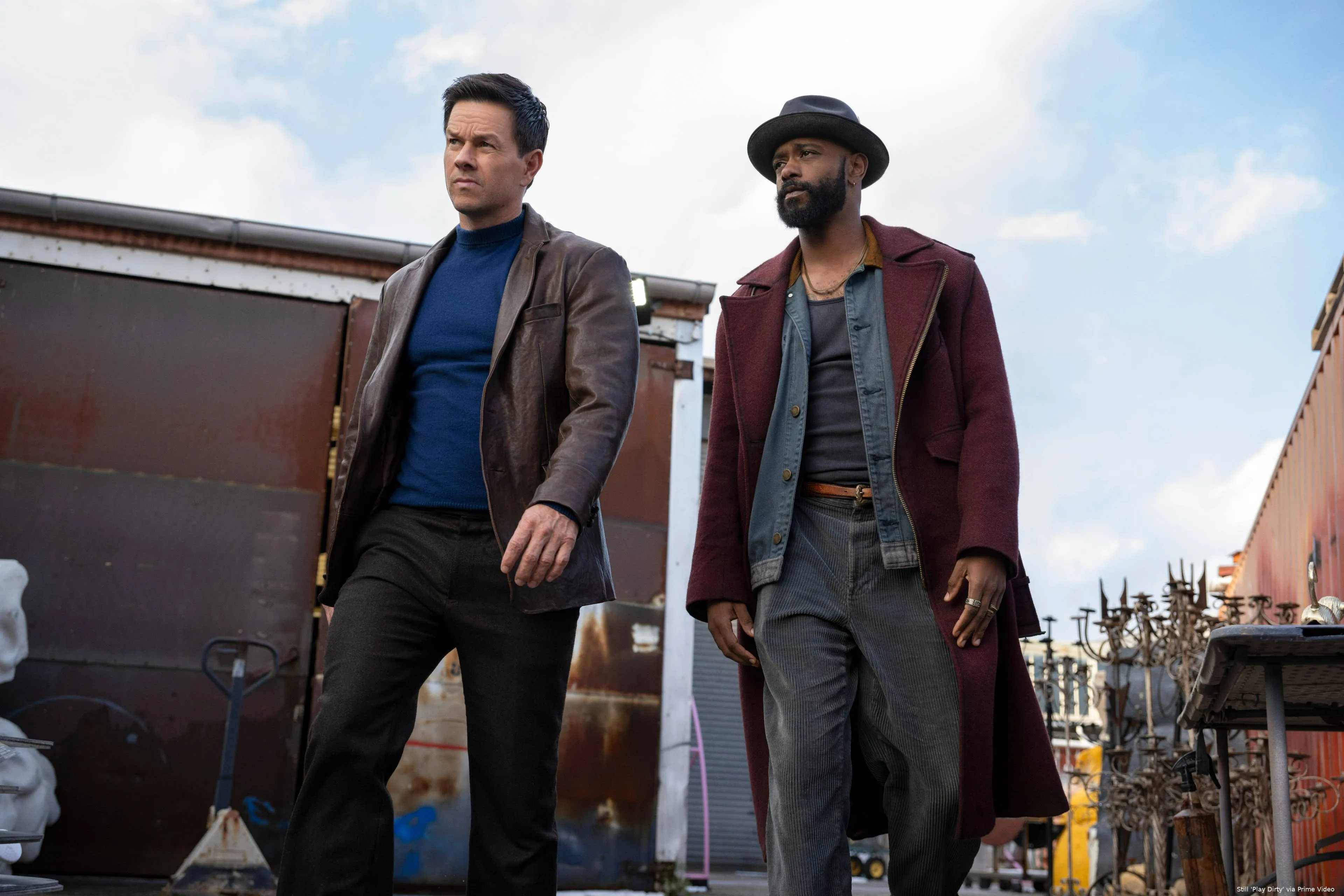 Parker (Mark Wahlberg) and Grofield (LaKeith Stanfield) in PLAY DIRTY. Photo Credit Jasin Boland Prime Video