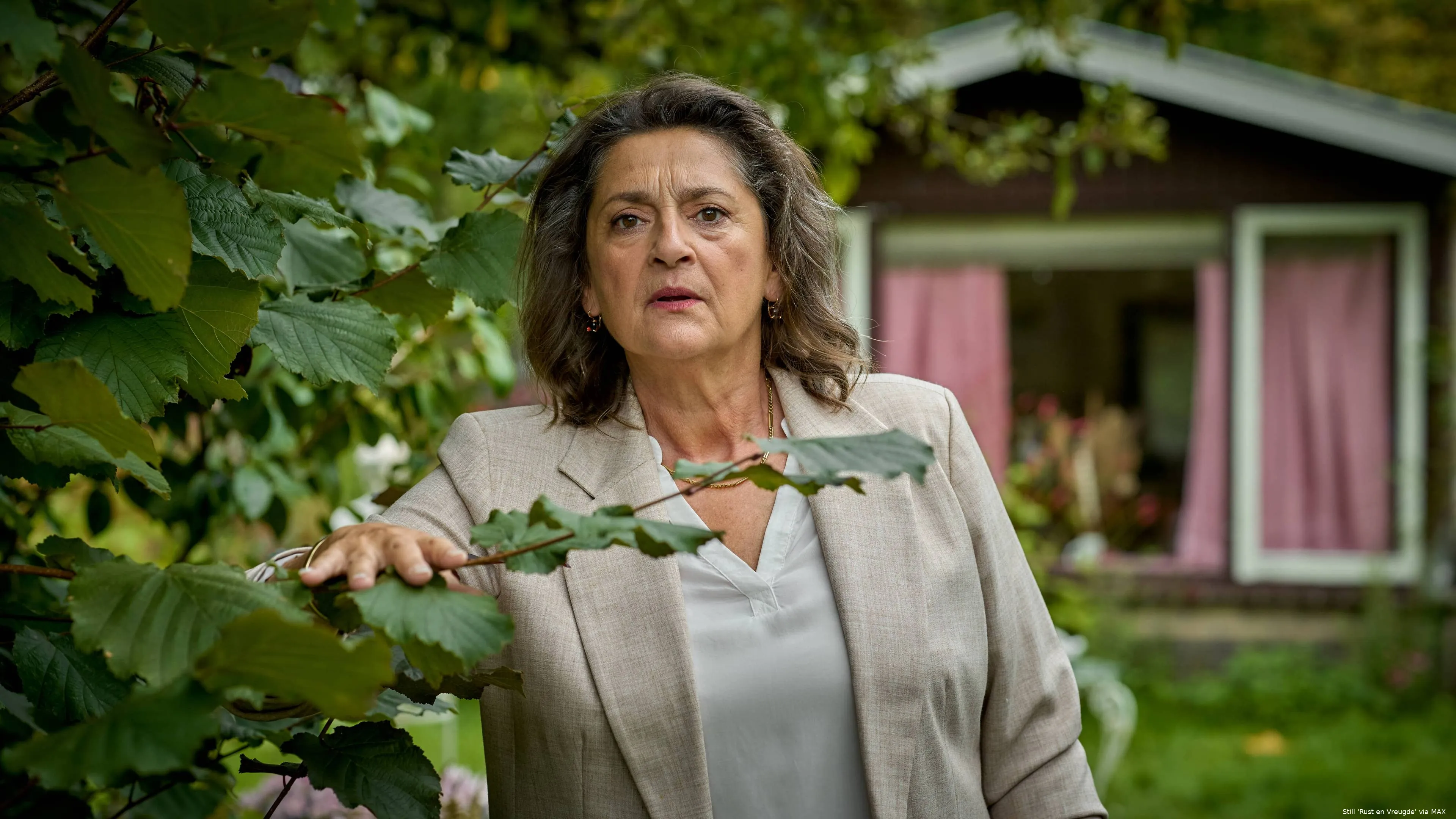 90127037-e09e-460f-a92f-0e501f0f033e