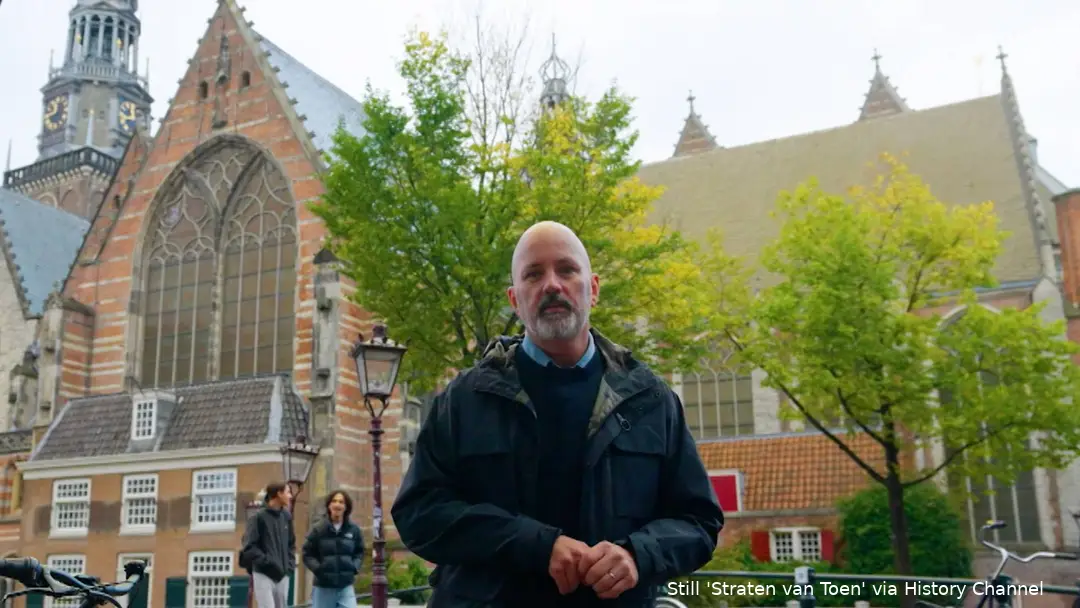 Straten_van_Toen_S01_E10_Hidden_Religion_